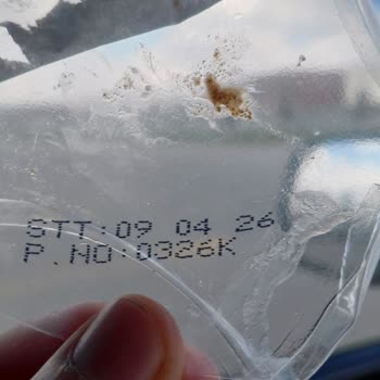 Migros Kazandibi Tatlısında Kıl Ve Plastik Parçalar Tespit Edildi: Hijyen Şikayeti