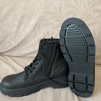 212 AVM FLO Mağazasında Bahane Edilerek Bot Değişimi Reddedildi Ve Kasa Sorumlusunun Tutumu Kaba