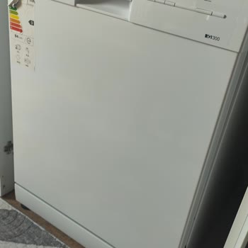 Siemens Bulaşık Makinesinde Pas Lekesi Sorunu Çözülmedi Ve Servis Sorumluluk Almıyor