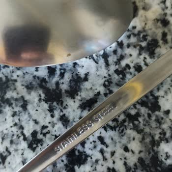 Siemens Bulaşık Makinesinde Pas Lekesi Sorunu Çözülmedi Ve Servis Sorumluluk Almıyor