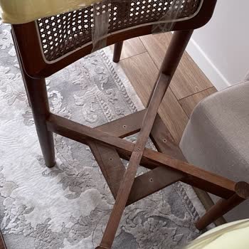 Lif Mobilya Masa Takımı Ve Sandalyeler Tarafıma İki Kez Ayıplı Olarak Gönderildi