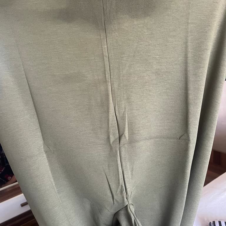 Yağ Lekeli Tişörtlerde Kalite Kontrolü Eksikliği Ve Kırıcı Müşteri Hizmeti