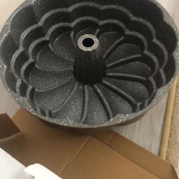 Trendyol Ve Emsan'dan İki Kek Kalıbı Sipariş Ettim, Tek Kutu Geldi Ve Çözüm Talep Ediyorum