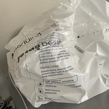 Kullanılmış Ve Lekeli Bebek Yatağı Gönderildiği İçin Hızlı Değişim İsteği