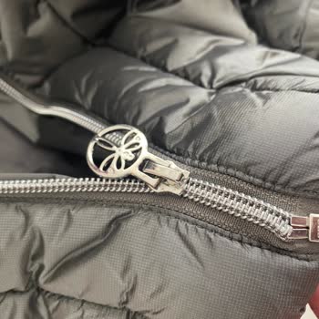 Aynı Montta İki Kez Fermuar Arızası Ve Mağaza İlgisizliği