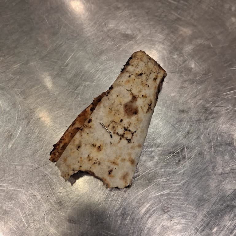 Lahmacunda Metal Parça Çıktı, Çocuğumun Sağlığı Tehlikede