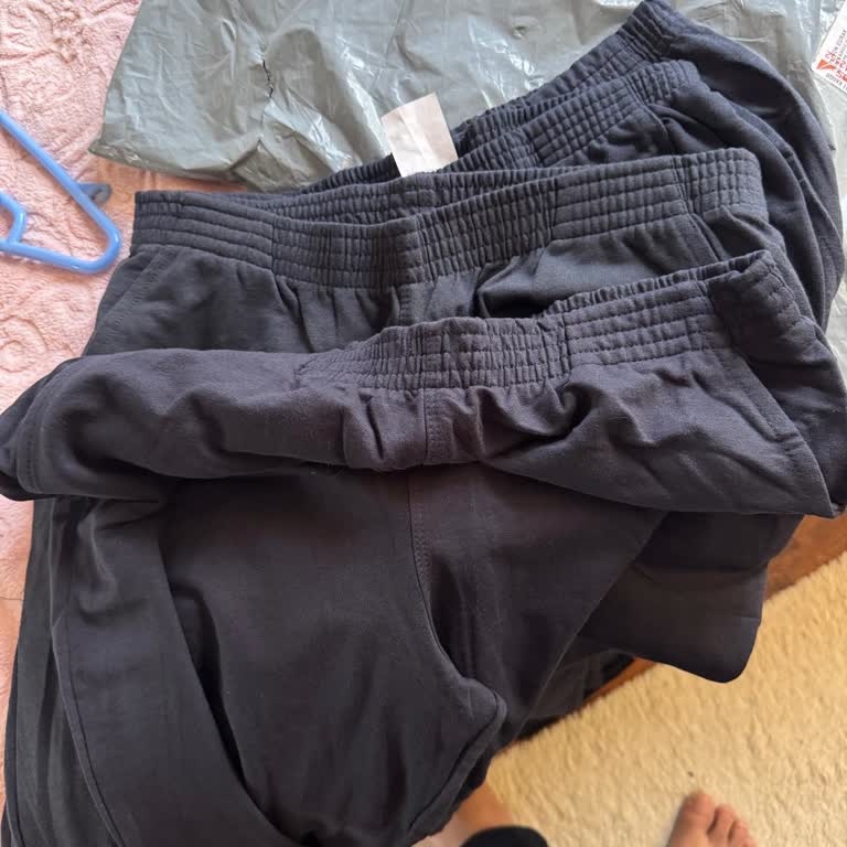 Sipariş Edilen Büyük Beden Pantolonlar Yerine Küçük Pijama Altı Gönderildi Telefon Desteği Yok