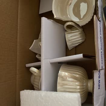 Kırık Kahve Fincanları Ve Özensiz Paketleme Şikayeti