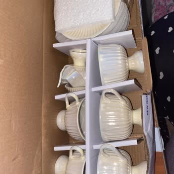 Kırık Kahve Fincanları Ve Özensiz Paketleme Şikayeti