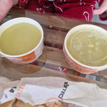 Köfteci Yusuf Efeler Buca Şubesinde Tekrarlanan Yanlış Çorba Gönderimi Ve İade Problemi