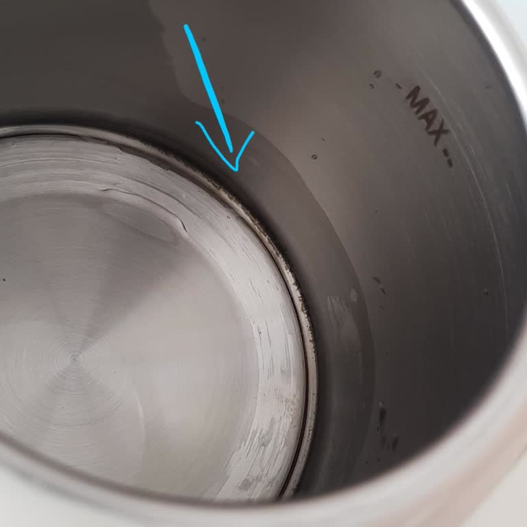 Korkmaz Mağazasında Saygısız Tutum Ve İade Reddi