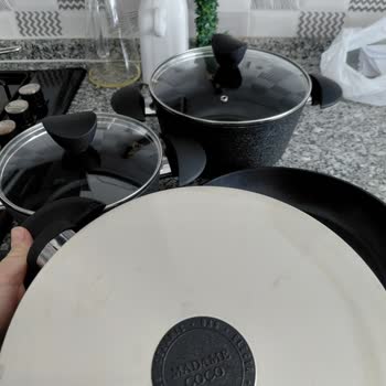 Madame Coco Tencere Setinde Çizik Bulunan Ürün İçin Değişim Talebi