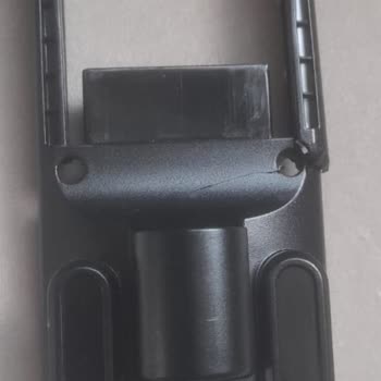 Batarya Plastik Parçasının Çatlaması Nedeniyle Süpürge Kullanılamıyor