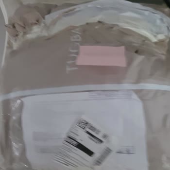 Eksik Düğme Ve Geciken Ücret İadesi Hakkında Şikayet