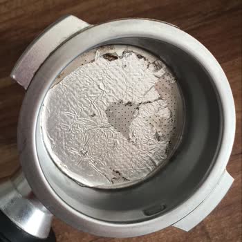 Delonghi Espresso Makinesinde Kremalı Kahve Sorunu, Yetersiz Tamir Ve Çözüm Talebi