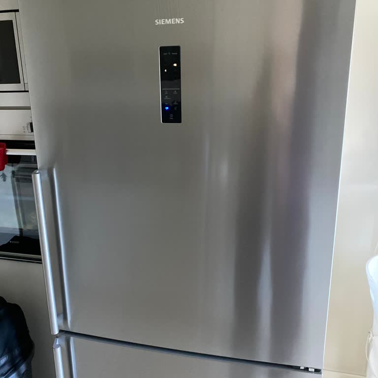 Siemens Buzdolabının Motor Gürültüsü Ve Cevapsız Servis