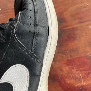 Nike Ayakkabısının Kısa Sürede Yanlardan Açılması Ve İade Reddi