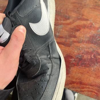 Nike Ayakkabısının Kısa Sürede Yanlardan Açılması Ve İade Reddi