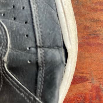 FLO'dan Aldığım Nike Ayakkabısında Açılma, Koku Ve Deformasyon Sorunu İade Talebi