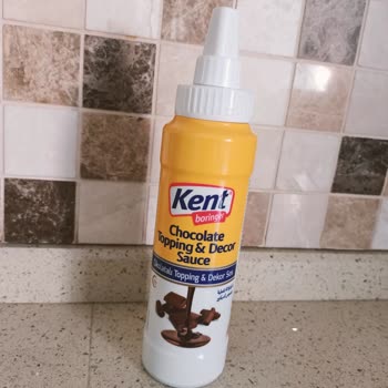 Manisa Akhisar BİM Market'ten Alınan Kent Boringer Çikolatalı Sosun Yarım Dolu Ve Tortulaşmış Olması