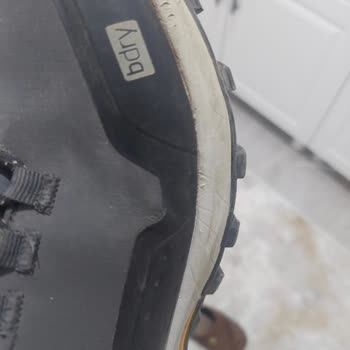 Ayakkabının 1 Ayda Çatlaması Ve Satıcının Reddi Kabul Edilemez