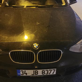 BMW 116i Windshield Seal Cracking Problem Needs Free Replacement