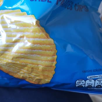 A101 Mega Ruffles Cipsinde Aşırı Yağ Ve Kırık Parçalar