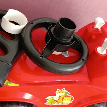 BİM Şubesinde Kırık Oyuncak Araba İadesi Reddi Ve Kaba Müdür Tavrı