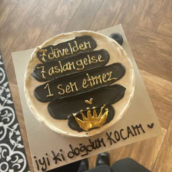 Aşkın Fırın & Cafe Kişiye Özel Doğum Günü Pastasında İlgisiz Ve Özensiz Yaklaşım