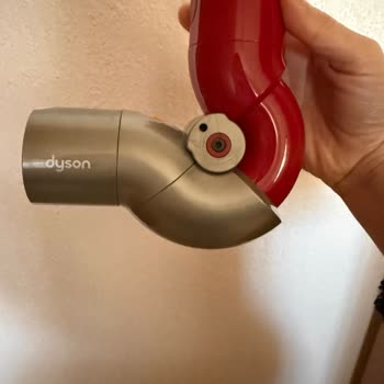 Dyson V10 Süpürge Mobilya Altı Adaptörü Kısa Sürede Kırıldı, Garanti Kapsamı Dışında