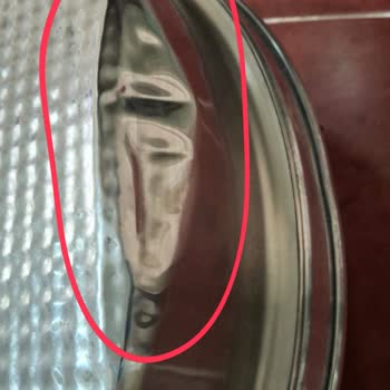 Kırılabilir Uyarısına Rağmen Hasarlı Elektrikli Fırın Teslim Edildi, Görevlisinin İlgisiz Tutumu