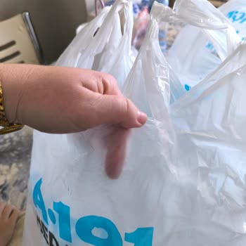 A101 Poşet Kalitesi Dayanıksız Ve Ücretini Hak Etmiyor