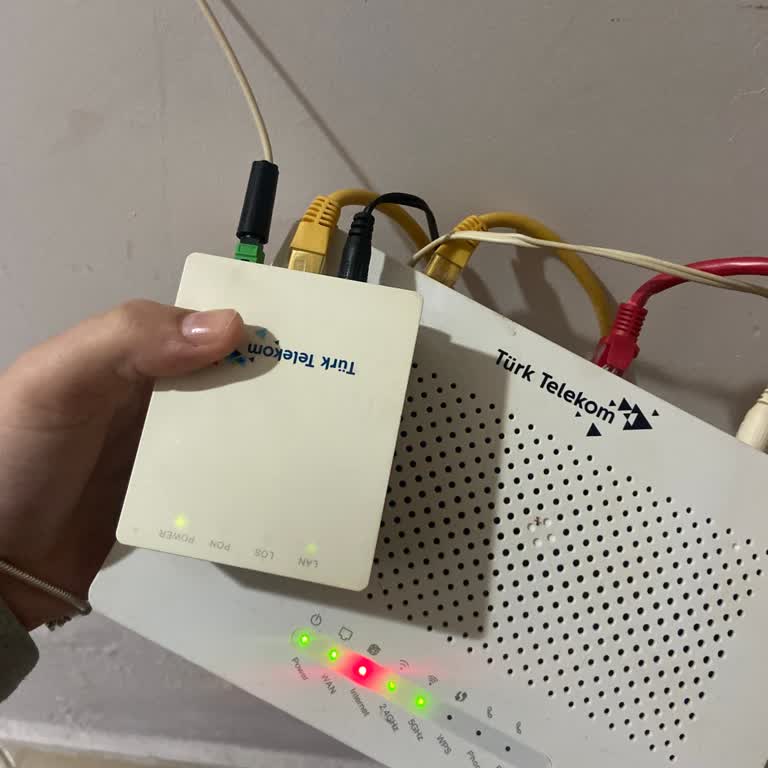 İki Haftadır İnternetsiz, 774 TL Ödeyen Müşteri Çözüm Bekliyor