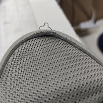 Ayakkabının İp Bölümünde Açılma, Şirket Kullanıcı Hatası Dedi: Değişim Talebi