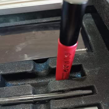 Kullanılmış Ve Kırık Göz Farı Paleti, Satıcı İftira Ve Hakaret