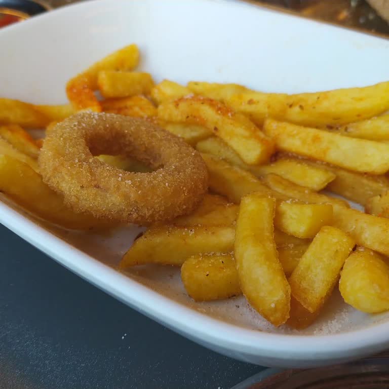 Taze Olmayan Köfte Ve Patatesler İçin 620 TL İade Talebi