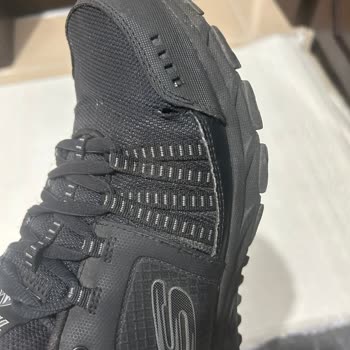 Skechers Escape Plan Ayakkabısında Garanti Süresi Dolmadan Ön Kısmında Açılma Ve Yırtılma