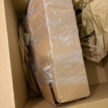 Kırık Ürünler Zinciri Ve Çözüm Bulunamayan İade Süreci