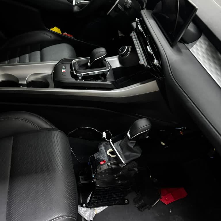 Alfa Romeo Tonale Veloce’de Tekrarlayan Vites Kilidi Nedeniyle Araç Değişim Talebi