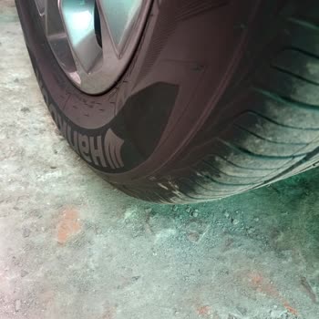 Neumáticos Hankook con hundimiento, solicito reemplazo o reembolso
