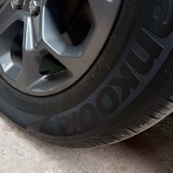 Neumáticos Hankook con hundimiento, solicito reemplazo o reembolso