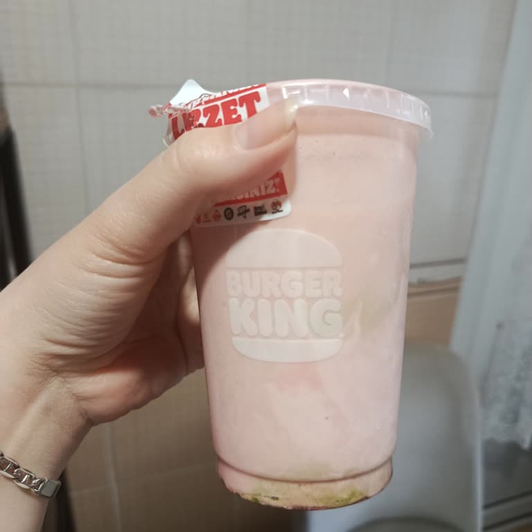 Milkshake’te Yabancı Madde Ve Belirsiz İade Süreci