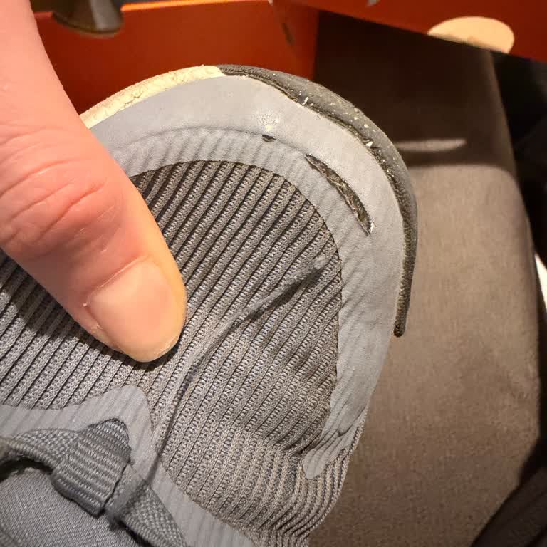 Nike Çocuk Ayakkabısının Hızlı Deformasyonu Ve İade İsteği