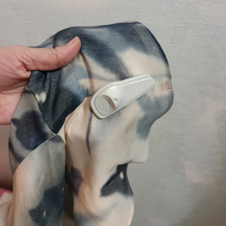 Alarmlı Bluz Gönderimi Ve İletişimsizlik Nedeniyle İade İsteği