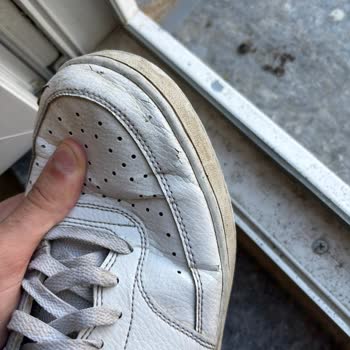 Nike Air Force Ayakkabımda Üç Ayda Yırtılma Ve Üretim Hatası Şüphesi