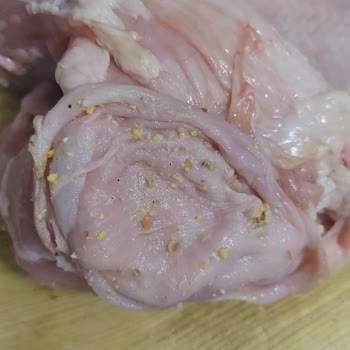 BİM Dumlu Şubesinde Temizlenmemiş Tavuk Şikayeti Ve İade Talebi