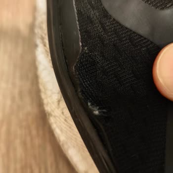 Lumberjack Ayakkabıda Dikiş Yırtılması Üretim Hatası Olarak Reddedildi