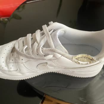 Sneaks Up’ta Aldığım Nike Air Force 1‘07 Ayakkabının Dikişi Açıldı Ve Müşteri Hizmetleri Cevapsız