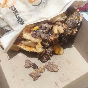 Geç Teslimat Ve Soğuk Az Pişmiş Hamburger İçin İade Talebi