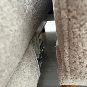 Kelebek Mobilya Kuşadası’nda Köşe Koltukta Eğik Sırt Ve Kumaş Toplanması Nedeniyle Değişim Talebi